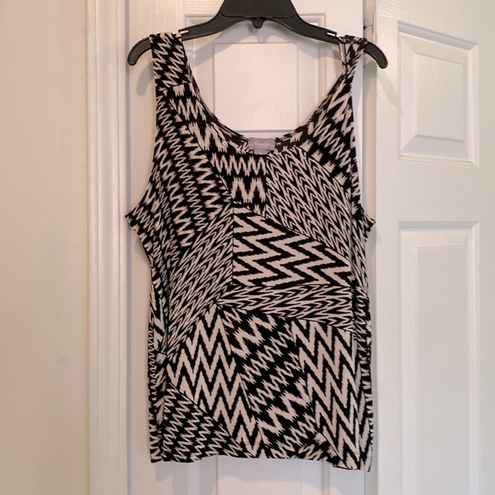 Chicos travelers tank size 2